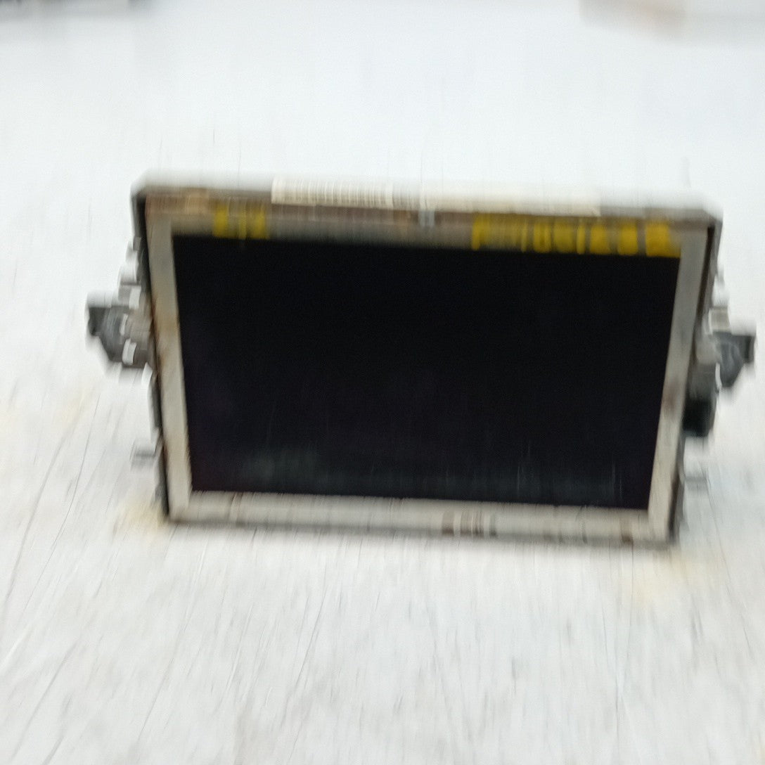 MERCEDES BENZ  E-CLASS W212  DISPLAY SCREEN A2129002216 2013 ON FM001632