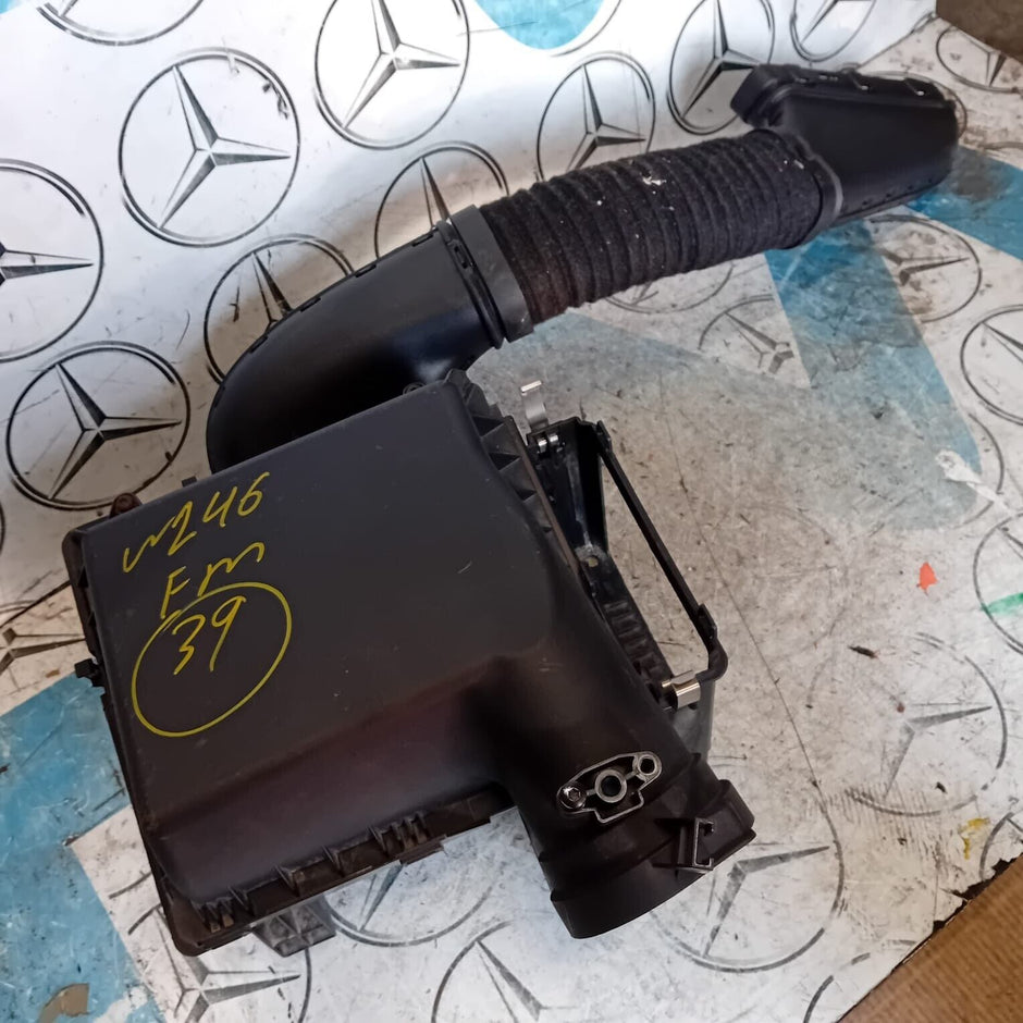 MERCEDES GLA CLASS X156 2013-2020 AIR FILTER BOX MASS SENSOR 2.1 D A6450900001