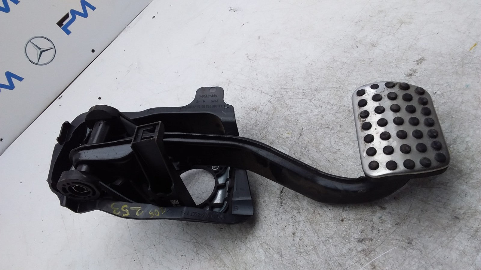 MERCEDES BENZ  C-CLASS W205 AMG BRAKE PEDAL SYSTEM A2052920107 FMR434