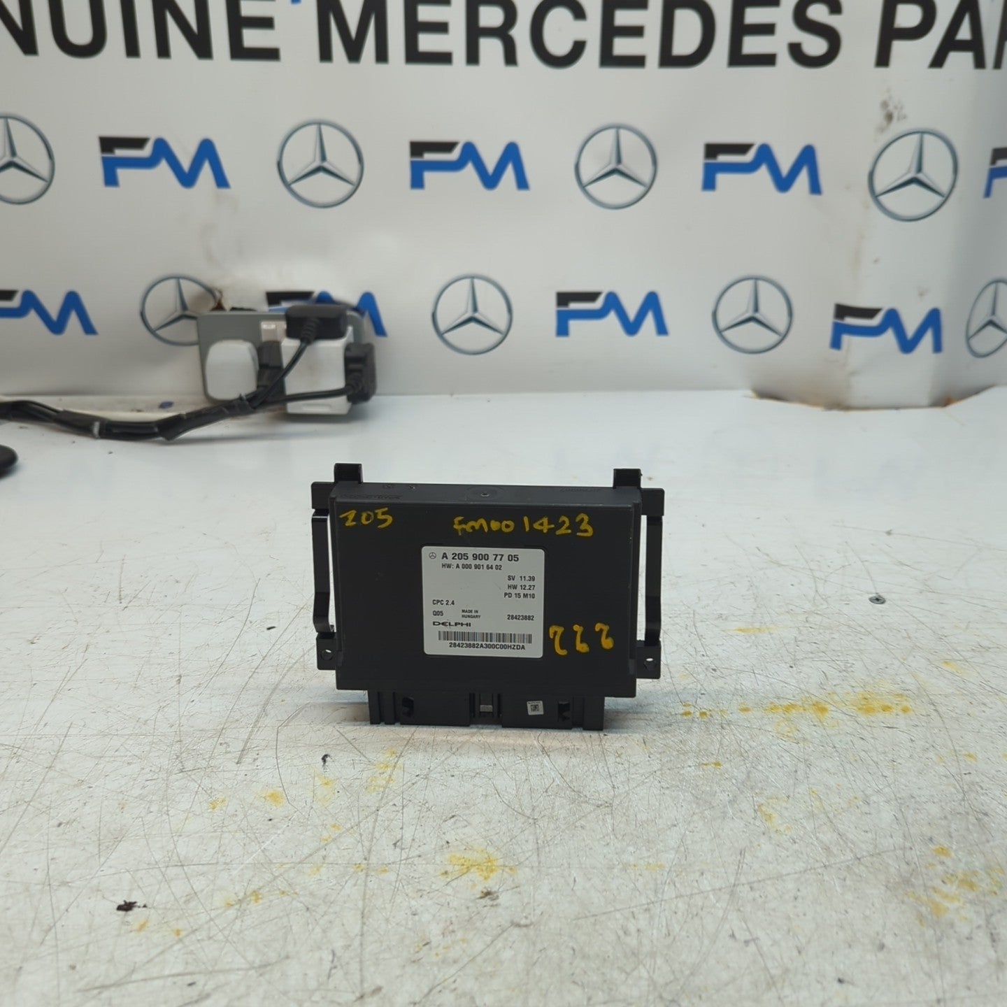 MERCEDES C S-CLASS PARKING BRAKE CONTROL UNIT W205  W222 A2059007705 FM001423