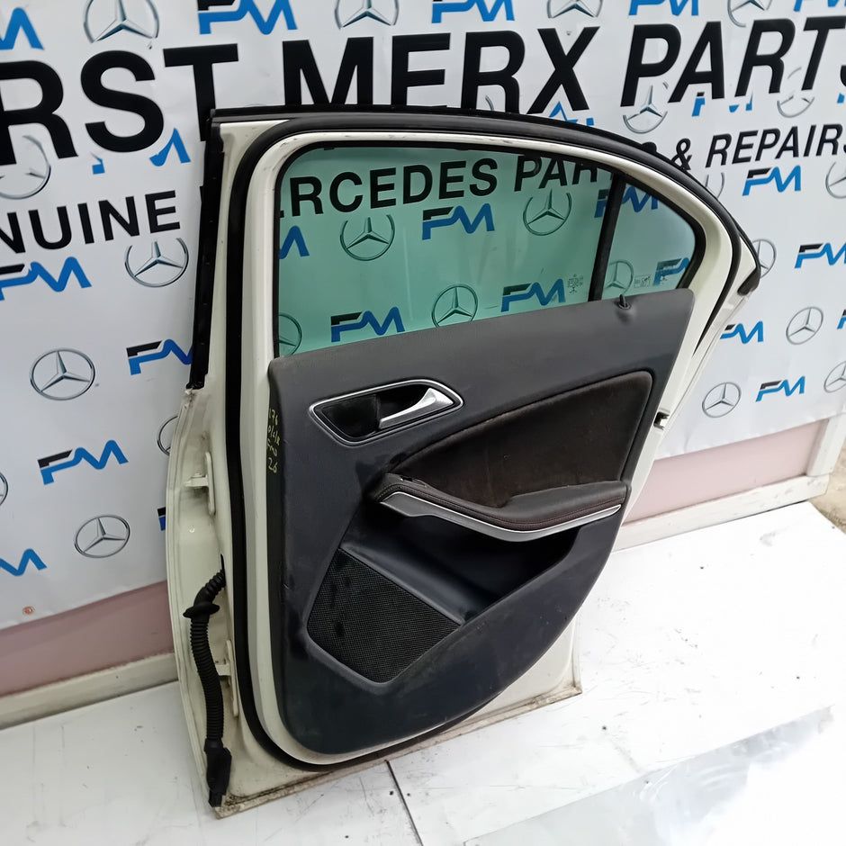 MERCEDES BENZ A-CLASS W176 DRIVER REAR DOOR (OFF SIDE REAR) WHITE FMD26