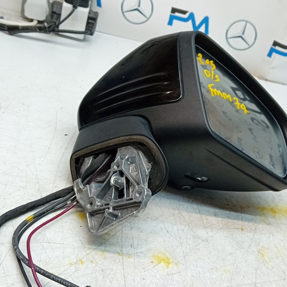 MERCEDES C-CLASS W205 DRIVER WING MIRROR OSF BLACK PL CAMERA A2058105001 FMM74