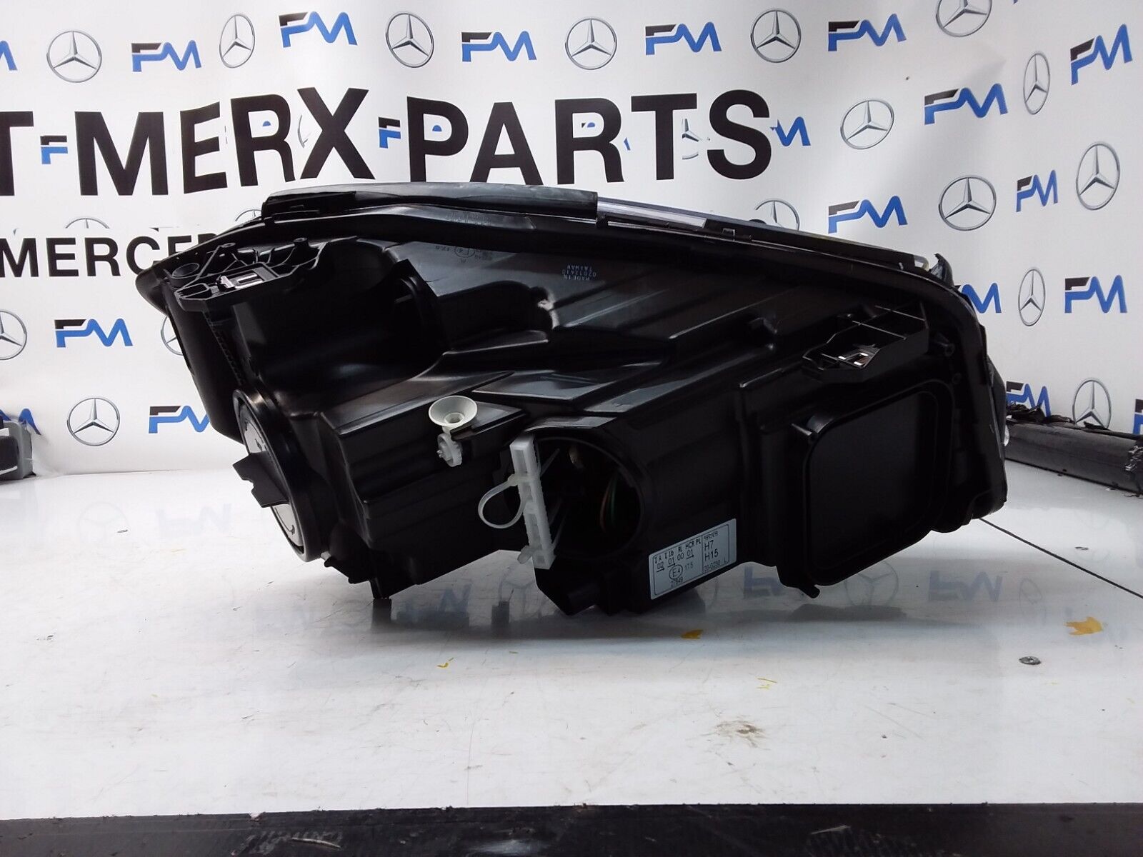 2012-2018 MERCEDES A CLASS W176 HEADLIGHT LED PASSENGER SIDE NS FMH97