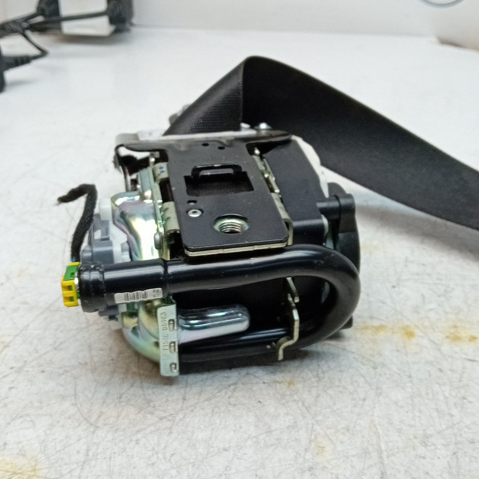 MERCEDES E-CLASS W212 SEAT BELT FRONT LEFT PASSENGER SIDE NSF A2128600786 FMS475