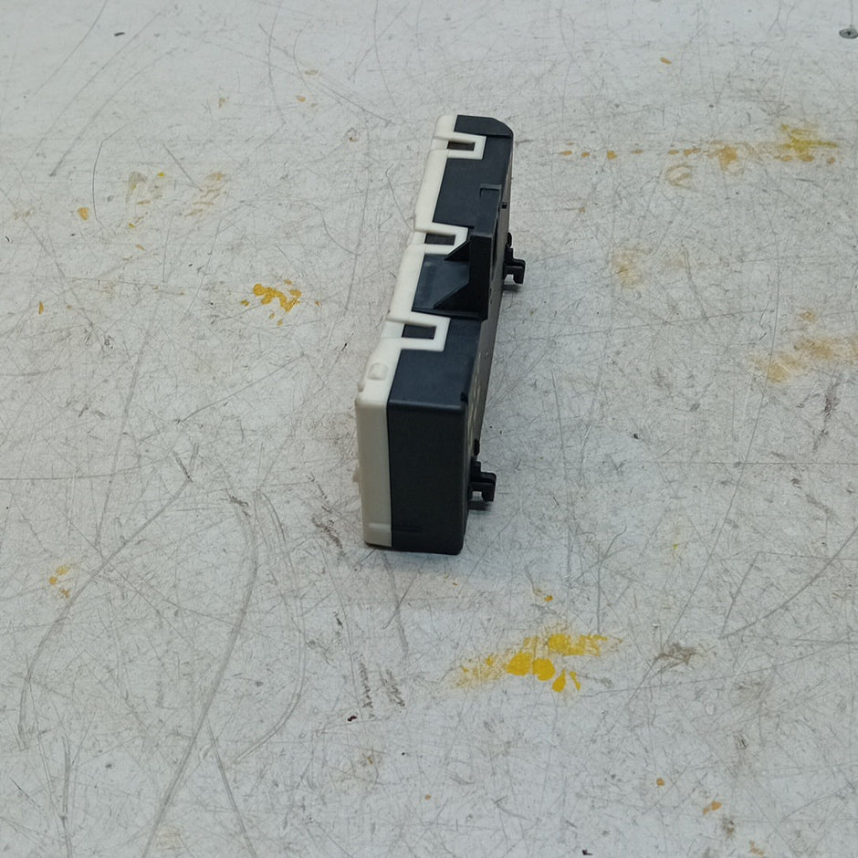 MERCEDES E-CLASS TAILGATE CONTROL MODULE W213 A2139004711 2016 ON FM001255