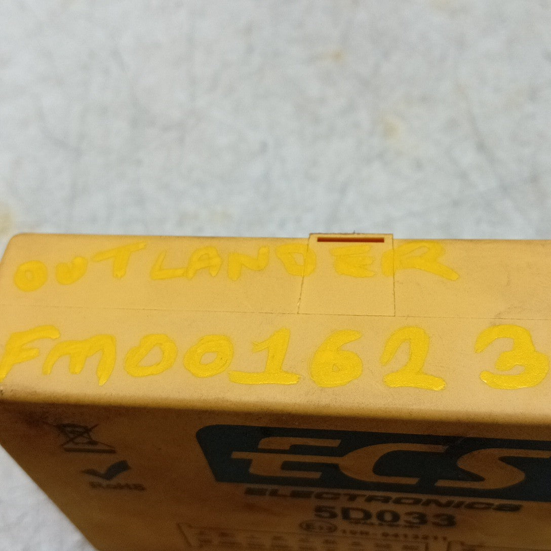 MITSUBISHI OUTLANDER MK3 TOW TRAILER CONTROL MODULE  2014-2021 FM001623