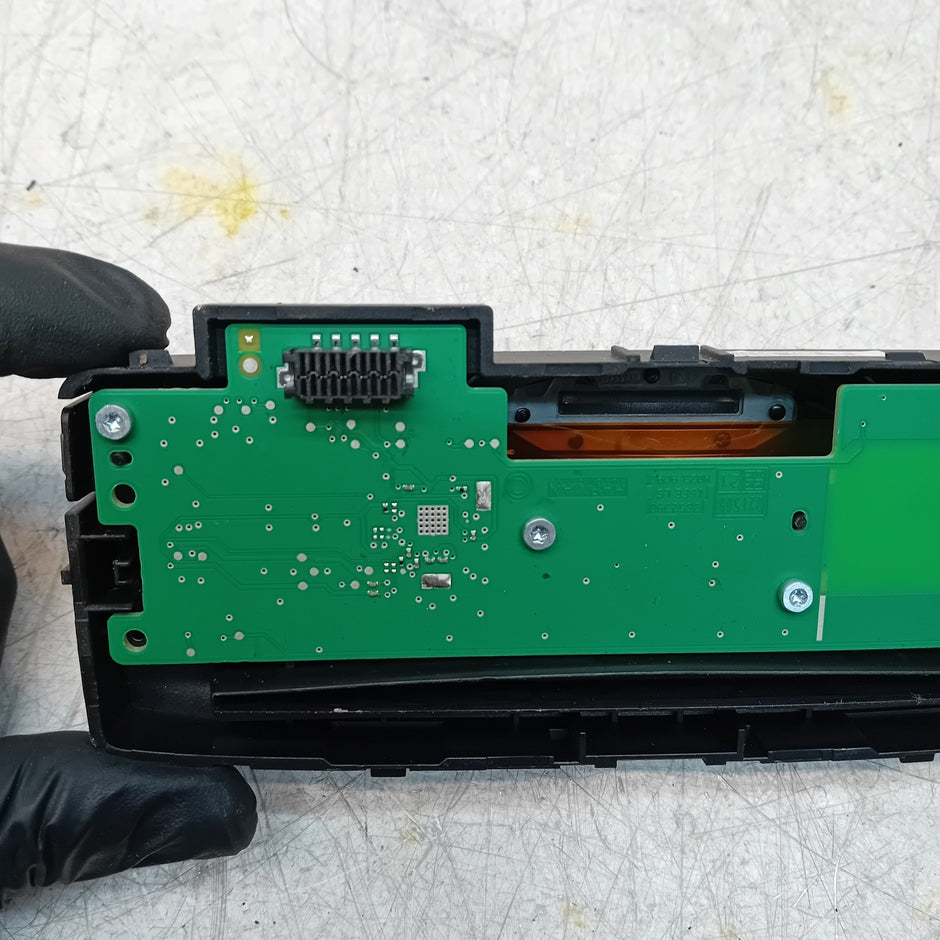 MERCEDES BENZ  W222 S-CLASS DASHBOARD HAZARD SWITCH PANEL 2015 FM001483