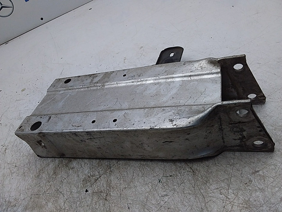 MERCEDES E-CLASS W207 ABSORBER BAR REINFORCEMENT RIGHT SIDE A2076200095 FMR268