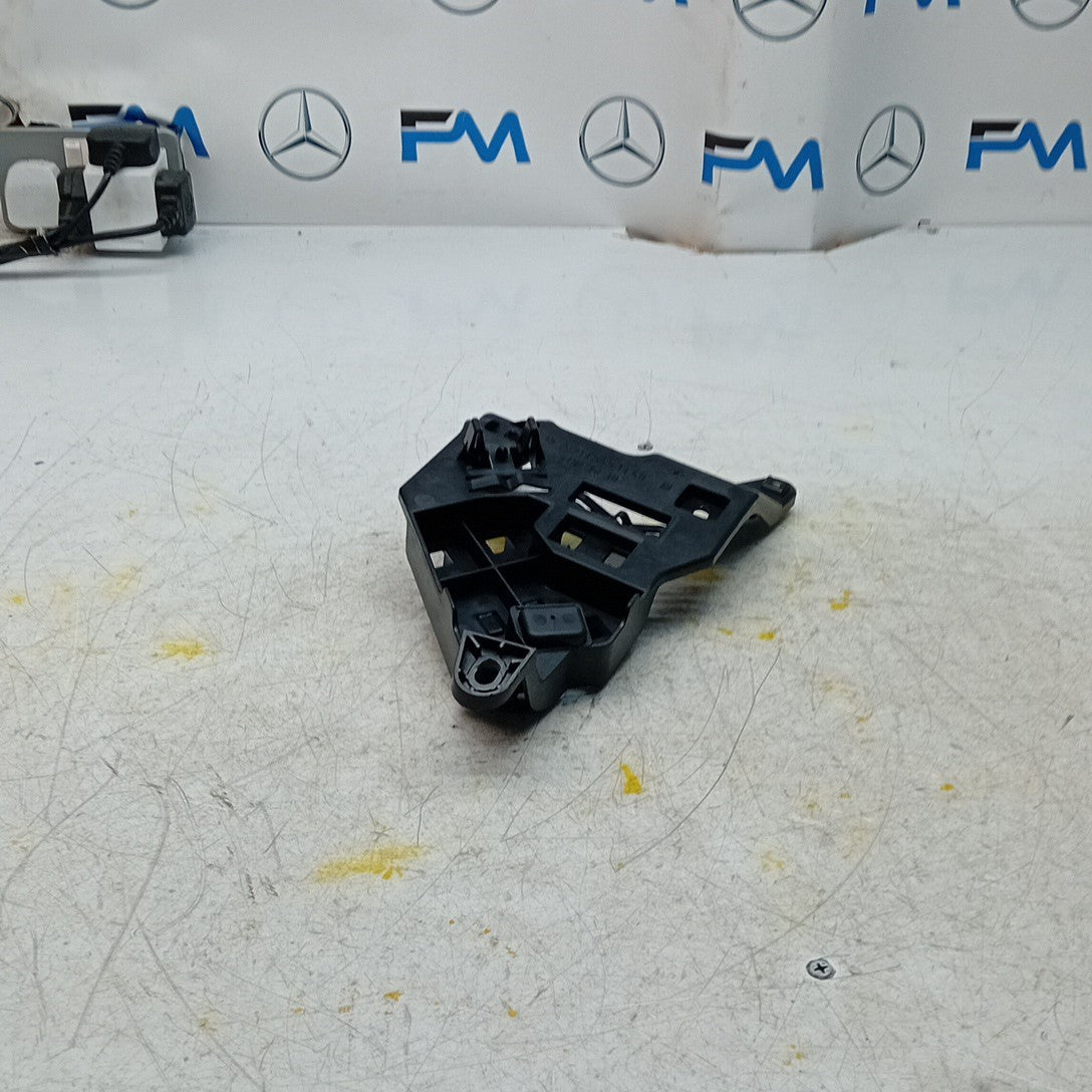 MERCEDES E-CLASS TAILGATE CONTROL MODULE BRACKET W213 A2135451340 2016 FM001320