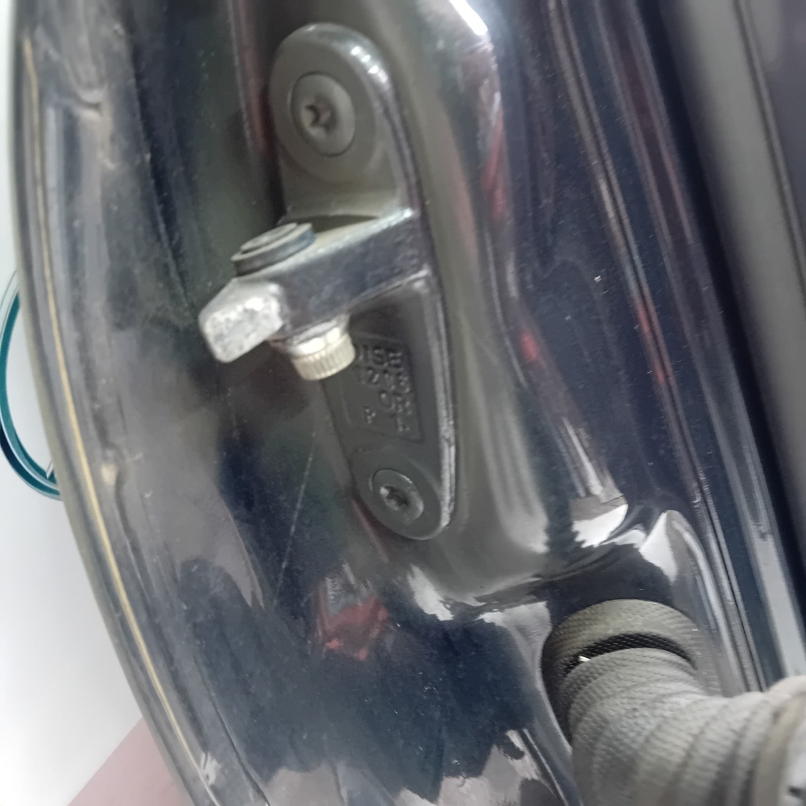 MERCEDES C-CLASS W204 DRIVER SIDE FRONT DOOR O/S/F COMPLETE GREY FMD38