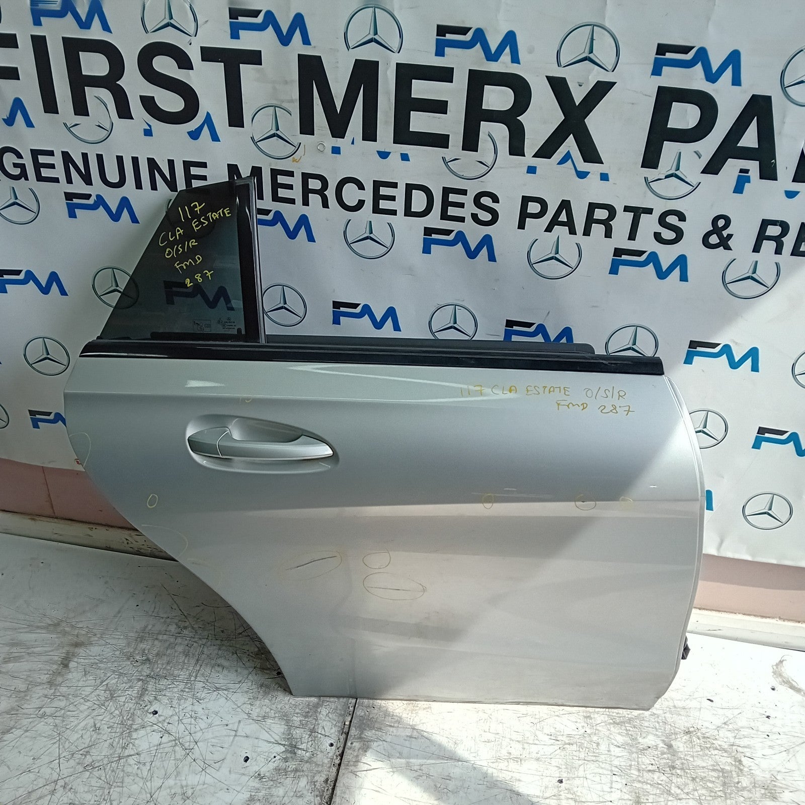 MEECEDES CLA W117 ESTATE PASSENGER REAR DOOR NSR 2013-19 SILVER COMPLETE FMD287