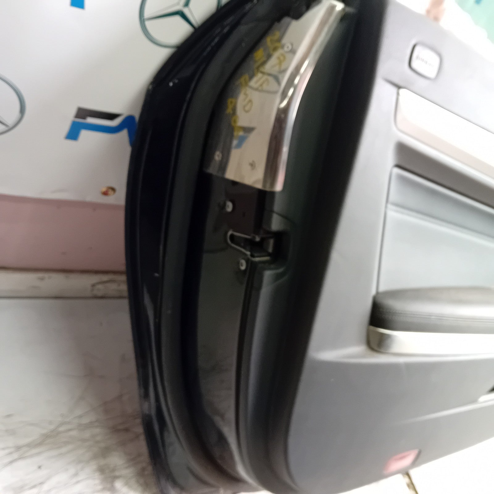 MERCEDES E-CLASS C207 CP PASSENGER FRONT DOOR NSF 2009-16 BLACK COMPLETE FMD404