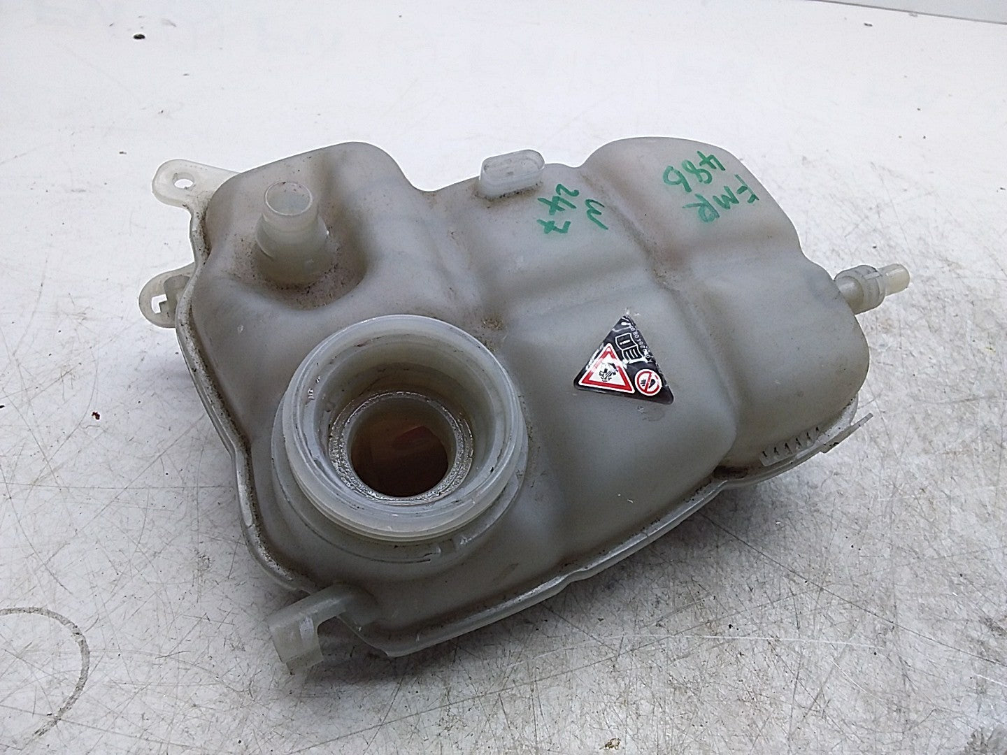 MERCEDES BENZ  B-CLASS W247 COOLANT TANK A2475000049 FMR486
