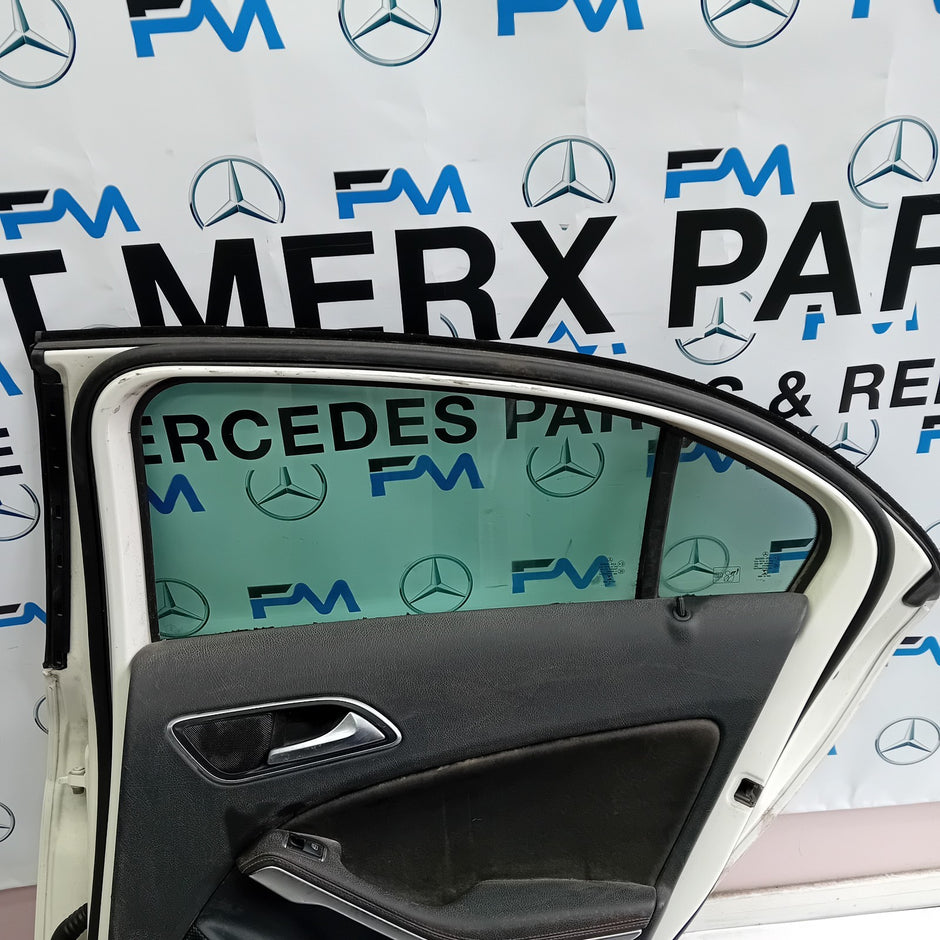 MERCEDES BENZ A-CLASS W176 DRIVER REAR DOOR (OFF SIDE REAR) WHITE FMD26