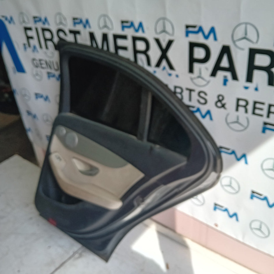 MERCEDES BENZ  C-CLASS W2O5 DRIVER SIDE REAR DOOR O/S/R COMPLETE GREY FMD108