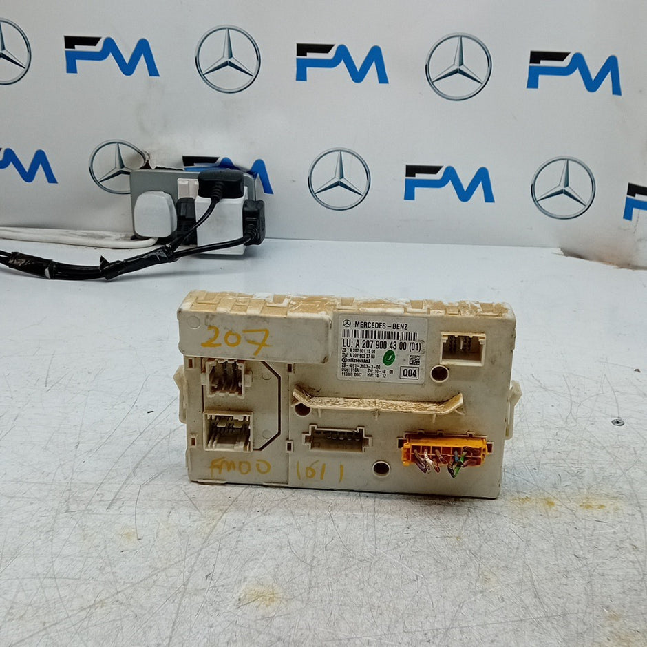 MERCEDES BENZ E-CLASS A207 CONVERTIBLE ROOF CONTROL MODULE A2079004300 FM001611