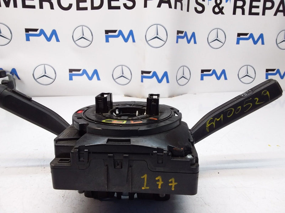 Mercedes  A-CLASS W177 INDICATOR/WIPER GEAR SELECT + SQUIB 10139371 2020 FM00529