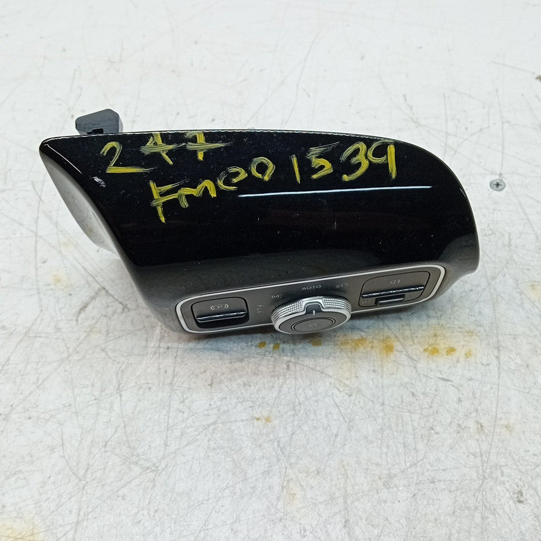 MERCEDES BENZ B-CLASS W247 HEADLIGHT CONTROL SWITCH A2479052902 FM001539