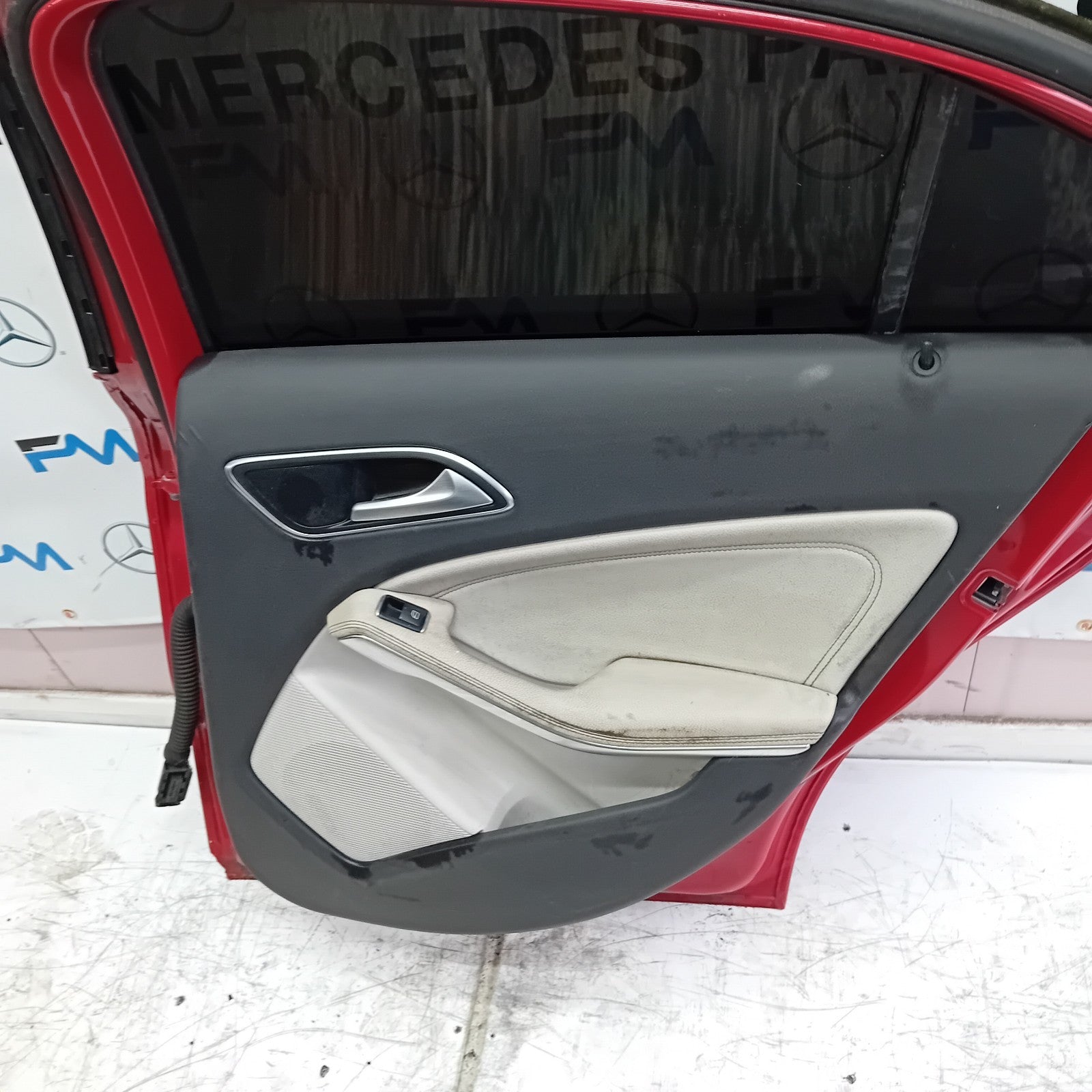 MERCEDES BENZ  A-CLASS W176 DRIVER SIDE REAR DOOR O/S/R RED COMPLETE FMD136