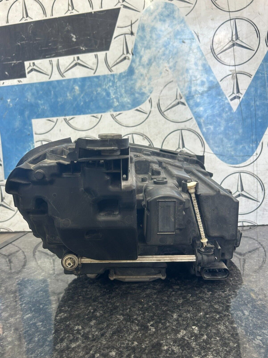 MERCEDES E CLASS W213 16 - 19 HEADLIGHT PASSENGER SIDE LEFT A2139069103 FMH70
