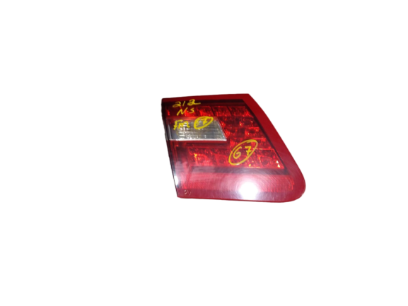 MERCEDES E CLASS W212 PASSENGER SIDE REAR LIGHT A2128200761 FM67 2016-21