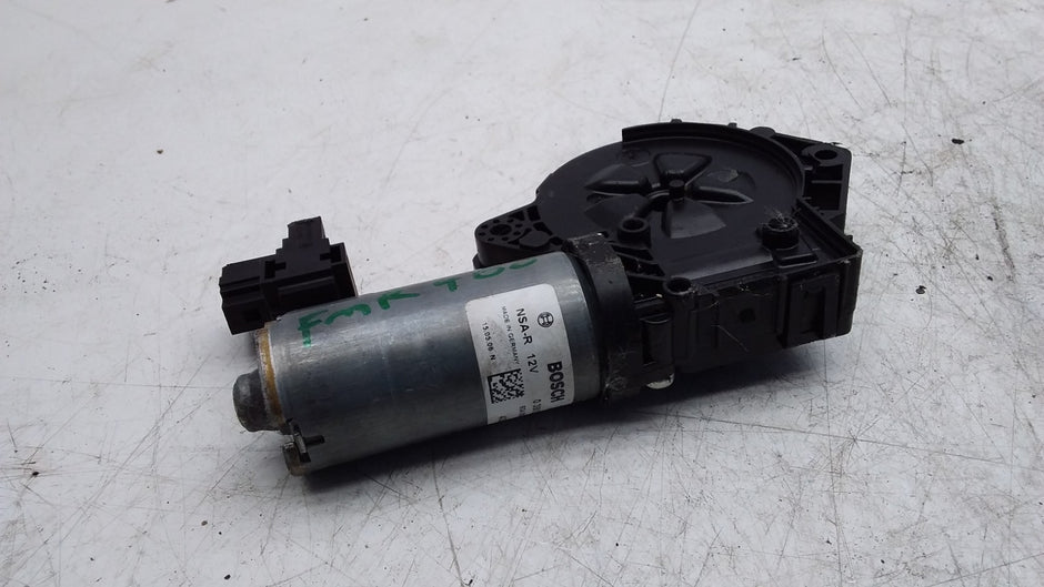 MERCEDES BENZ  CLA C117  MERCEDES CLA SUNROOF ACTUATOR  604836510 FMR460