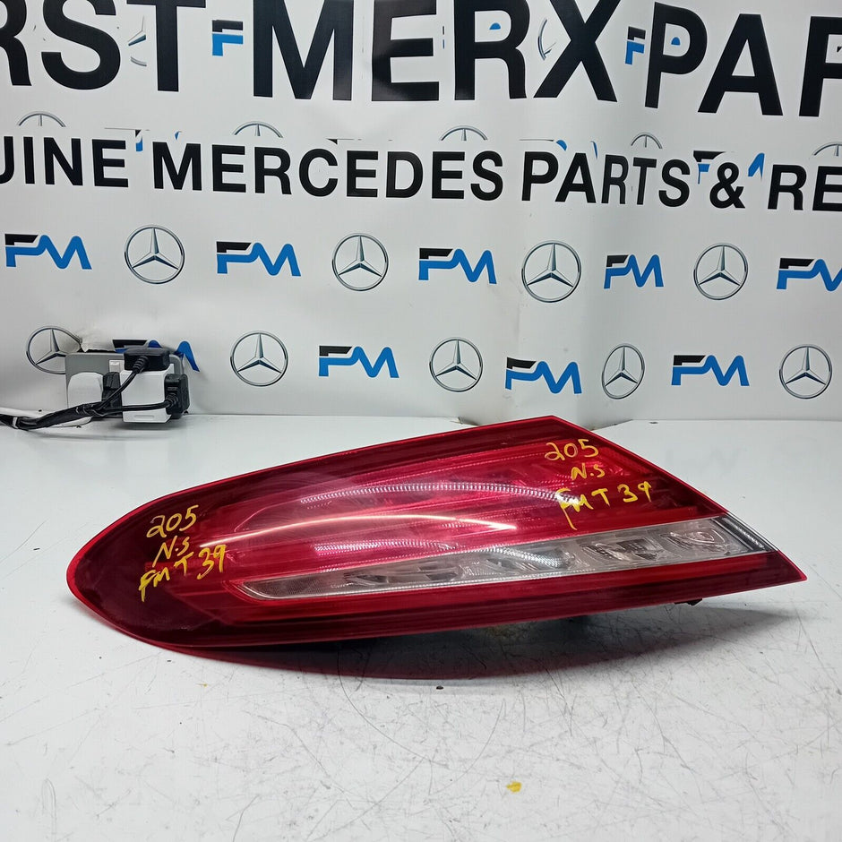 MERCEDES C-CLASS W205 COUPE 2016 REAR PASSENGER N/S TAIL LIGHT A2059066300 FMT39