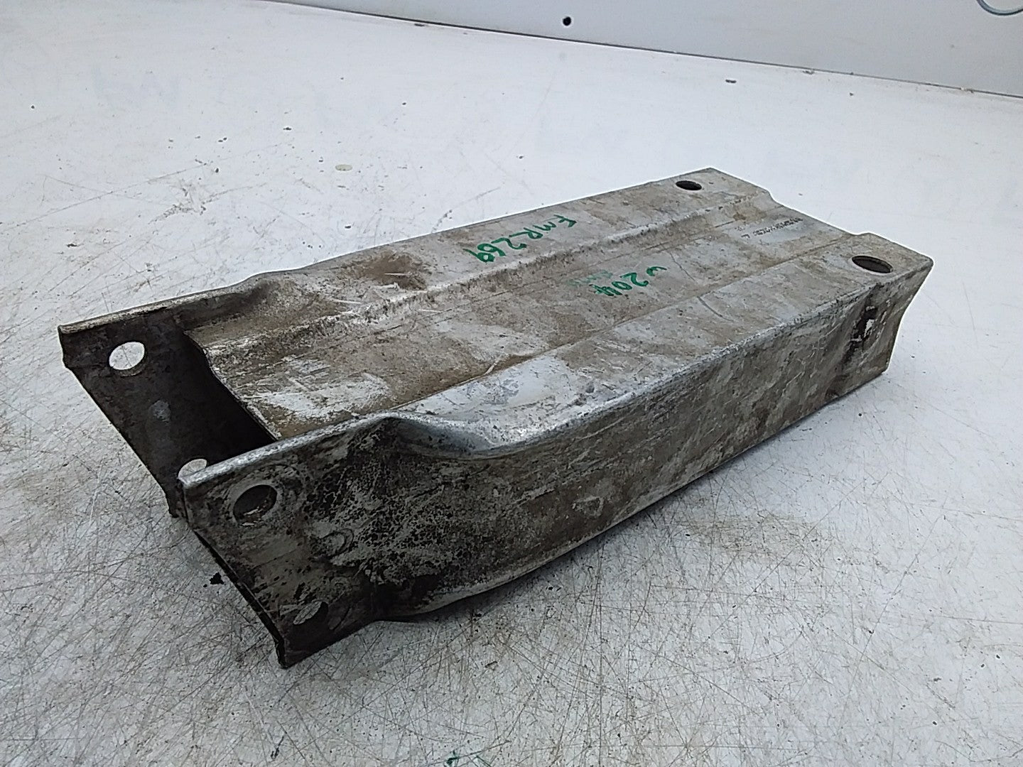 MERCEDES C-CLASS W204 ABSORBER BAR REINFORCEMENT RIGHT SIDE A2046202095 FMR269