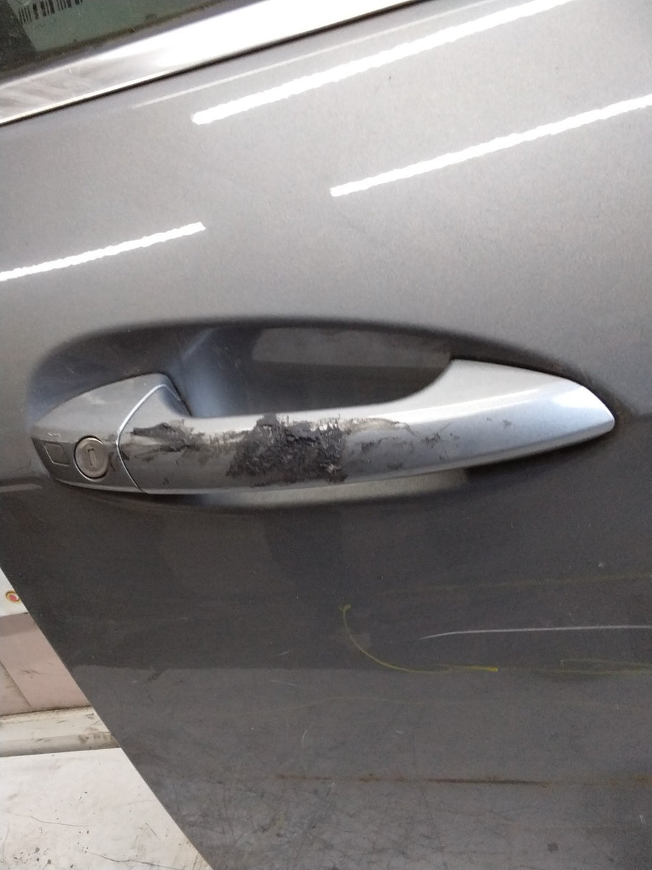 MERCEDES E-CLASS W212  DRIVER FRONT DOOR OSF GREY 2009-16 COMPLETE FMD554