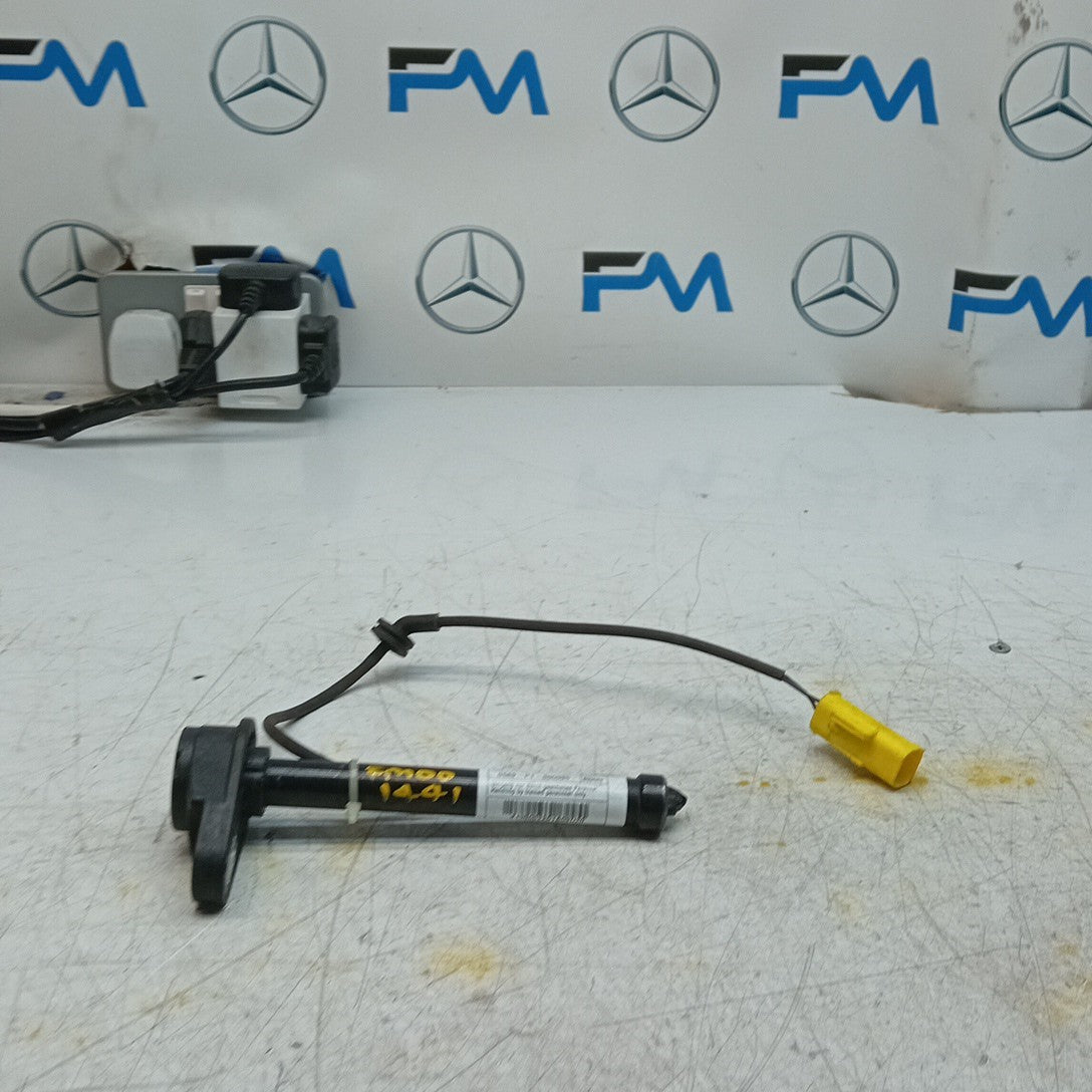 MERCEDES E CLASS W213 BONNET PEDESTRIAN ACTUATOR A2139062201 2017 FM001441