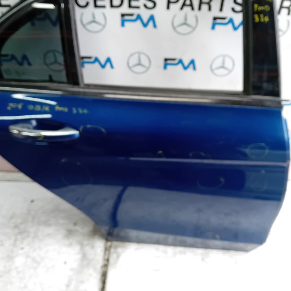 MERCEDES C-CLASS W205 DRIVER REAR DOOR NSR 2014 ON BLUE COMPLETE FMD384
