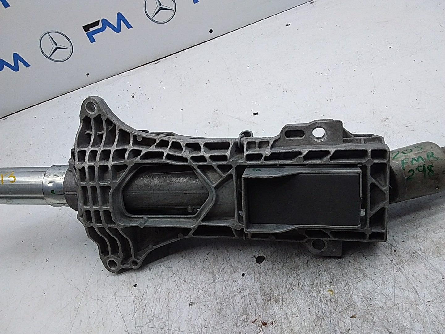 MERCEDES C-CLS W205 ADJUSTABLE STEERING COLUMN AND JOINT  A2054604216 FMR298