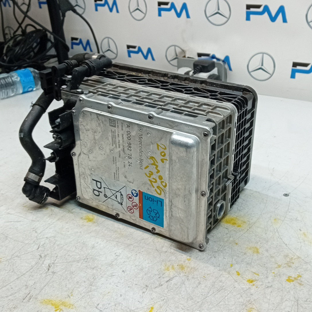 MERCEDES BENZ  C-CLASS W206 HYBRID LION MHEV BATTERY A0009827824 FM001325