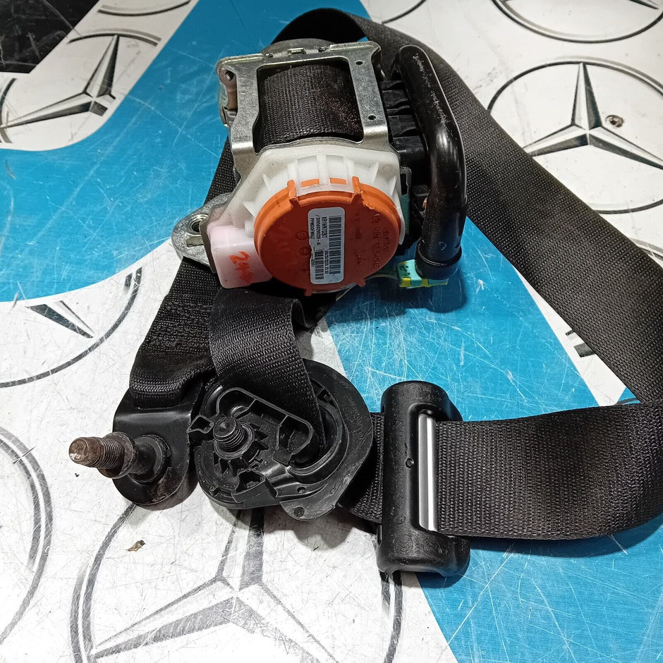 Mercedes A-CLASS  H247 - ORIGINAL SEAT BELT FRONT 2018/2023