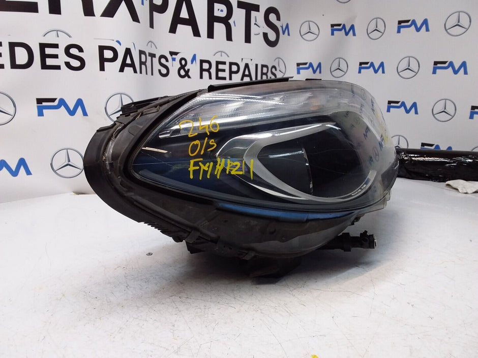 2013 MERCEDES B-CLASS W246 HEADLIGHT DRIVER SIDE OS A2468207461 FMH121 (DAMAGED)