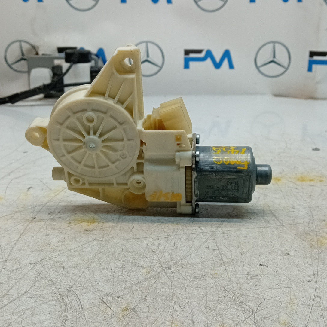 MERCEDES C-CLASS W204 WINDOW REGULATOR MOTOR RIGHT OSF A2048200542 FM001455