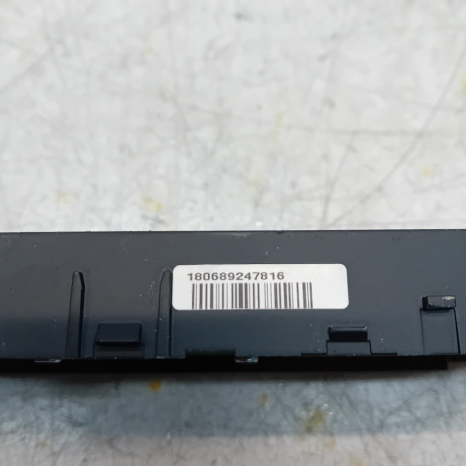 MERCEDES BENZ  W222 S-CLASS DASHBOARD HAZARD SWITCH PANEL 2015 FM001483