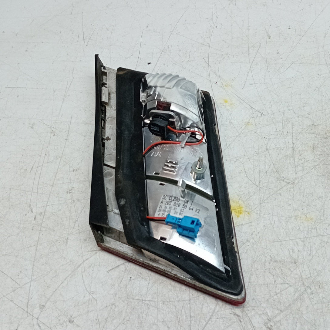 MERCEDES C-CLASS W203 ESTATE DRIVER RIGHT REAR TAIL LIGHT A2038205064 FMT276