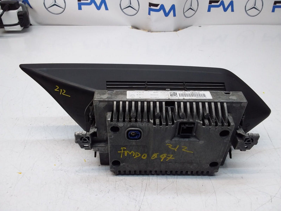 MERCEDES E-CLASS W212 2013 SAT NAV MULTIMEDIA SCREEN A2129002216 FM00697