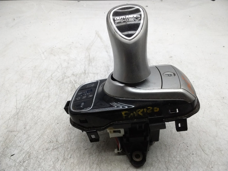 MITSUBISHI OUTLANDER GEAR STICK 2400A355 FMR120