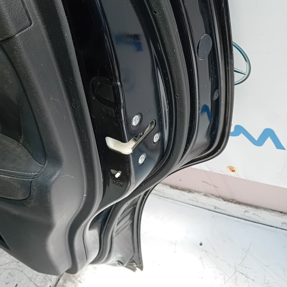 MITSUBISH OUTLANDER MK3 DRIVER SIDE REAR DOOR OSR BLACK 2013 COMPLETE FMD192