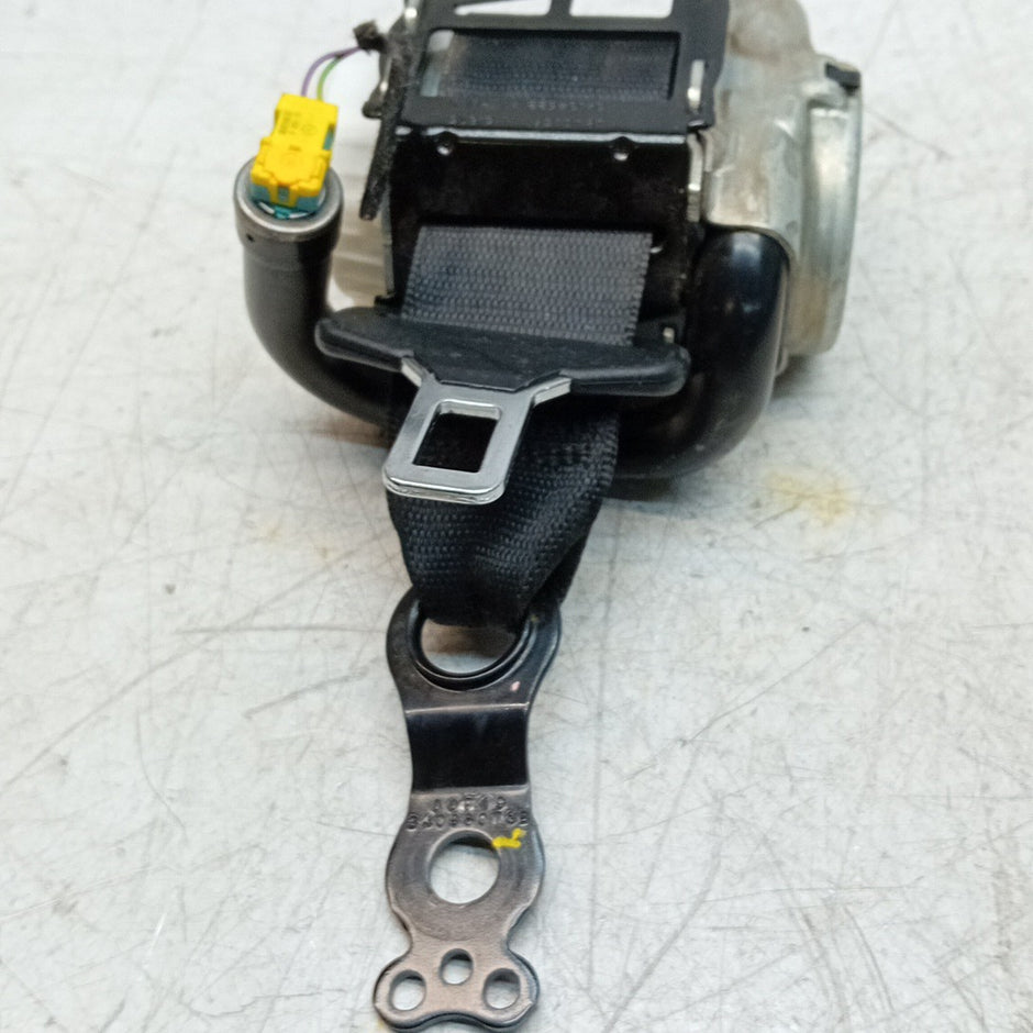 MERCEDES C-CLASS W205 SEAT BELT REAR RIGHT DRIVER SIDE OSR A2058600685 FMS474