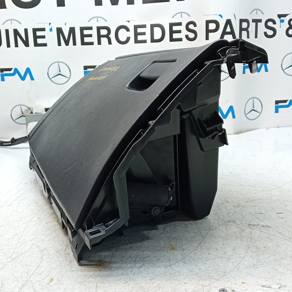 MITSUBISHI OUTLANDER MK3 DASHBOARD GLOVEBOX  2013 8006A345 FM001604