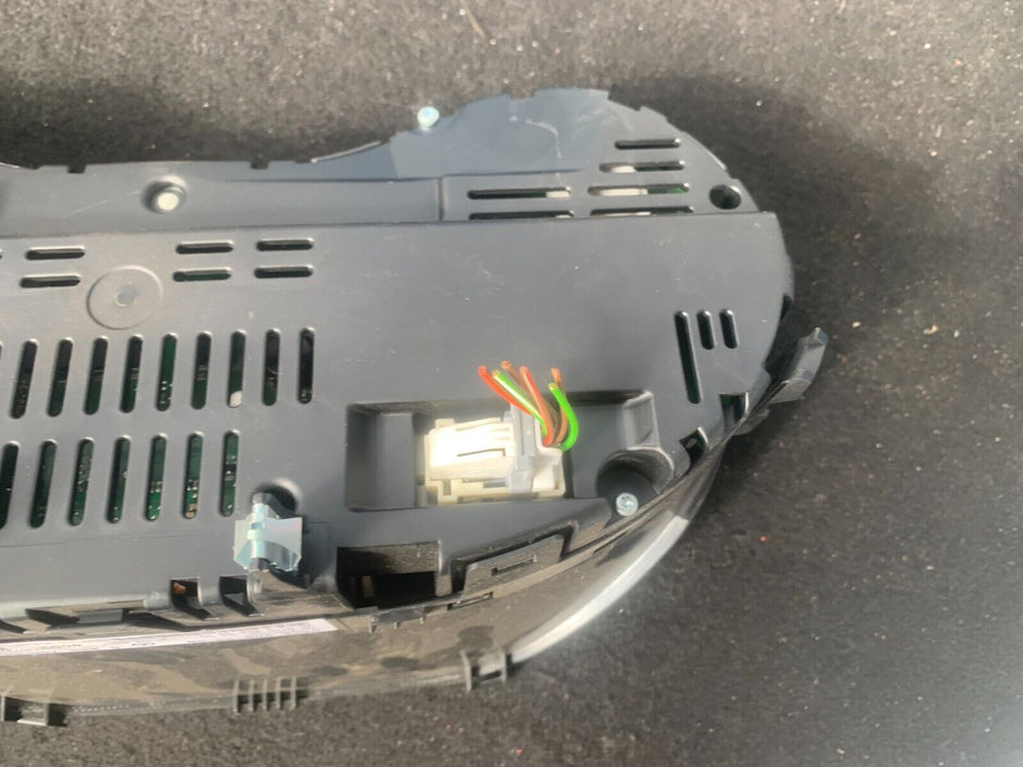 Mercedes W176 Diesel Speedo Clocks Instrument Cluster Trim Manual A1769009400
