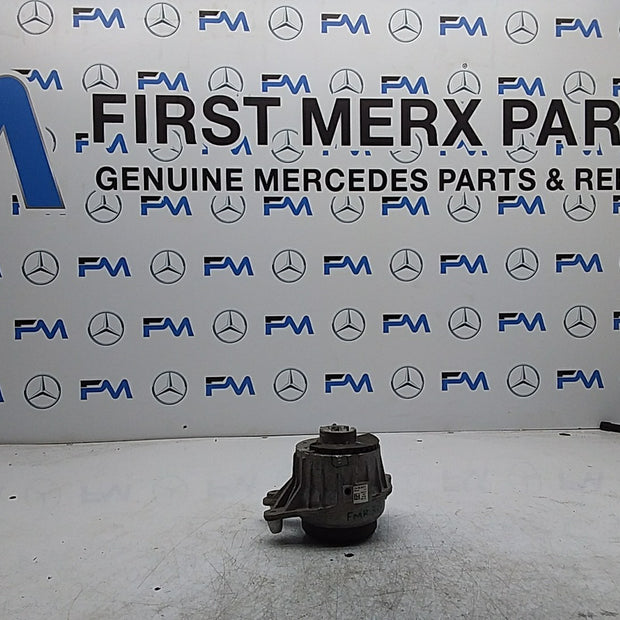 MERCEDES BENZ  C-CLASS W205  ENGINE MOUNT RIGHT OS A2052406717 FMR331