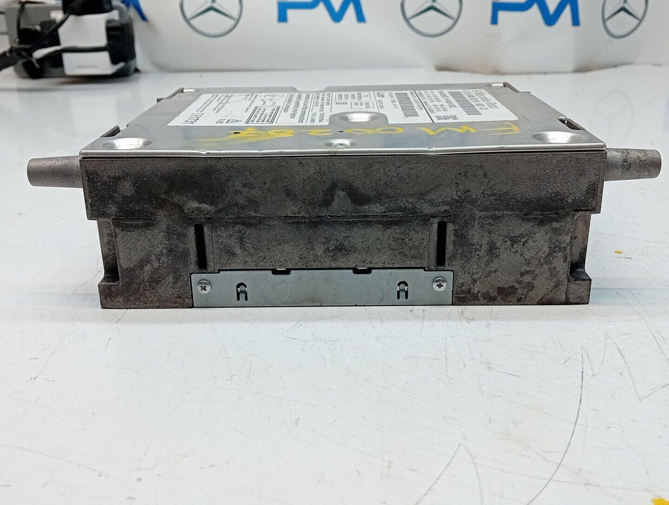 MERCEDES W213 COMMAND RADIO NAVIGATION HEADUNIT HIGH GPS ECE A2139006216 FM00287