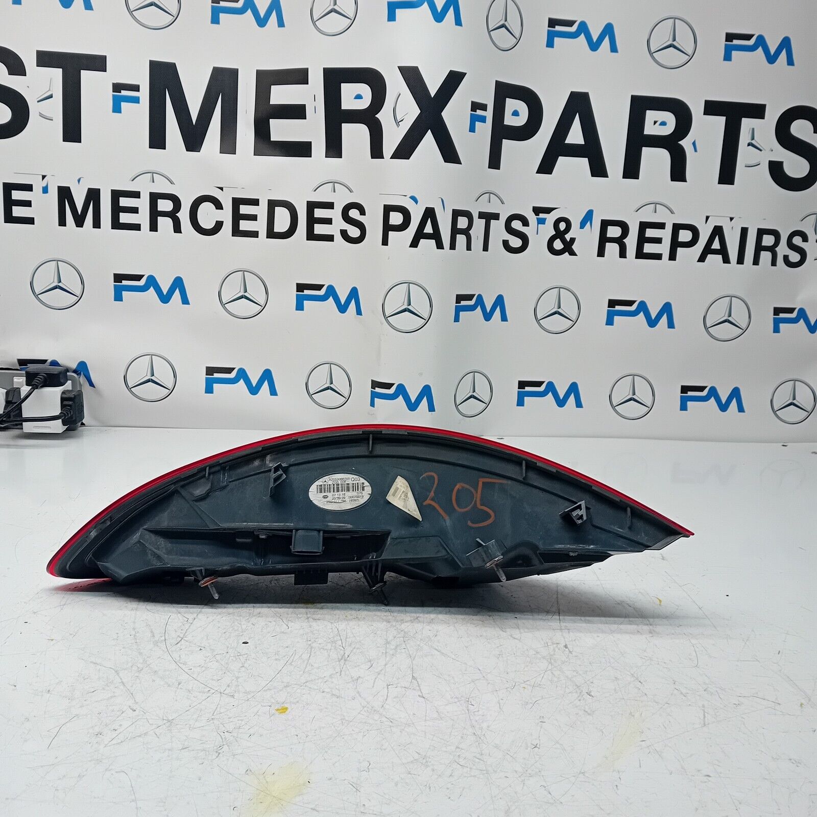 MERCEDES C-CLASS W205 COUPE 2016 REAR PASSENGER N/S TAIL LIGHT A2059066300 FMT40