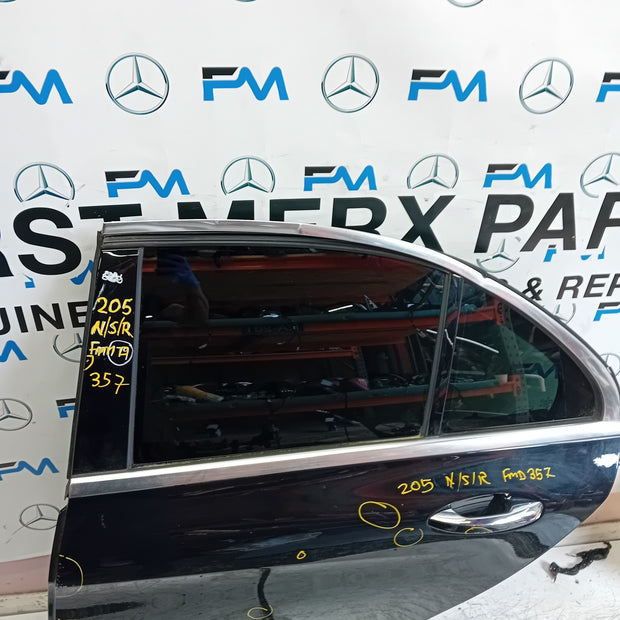 MERCEDES C-CLASS W205 PASSENGER REAR DOOR NSR  2014 ON BLACK COMPLETE FMD357