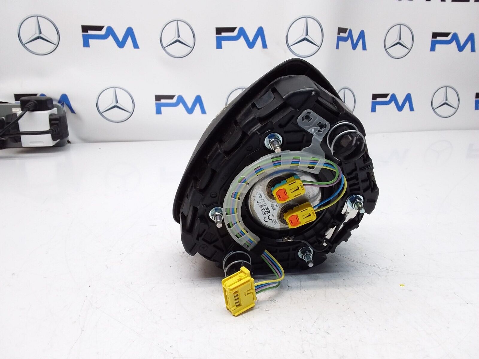 MERCEDES C-CLASS W205 STEERING WHEEL AIRBAG 308998798162-AD FM00484