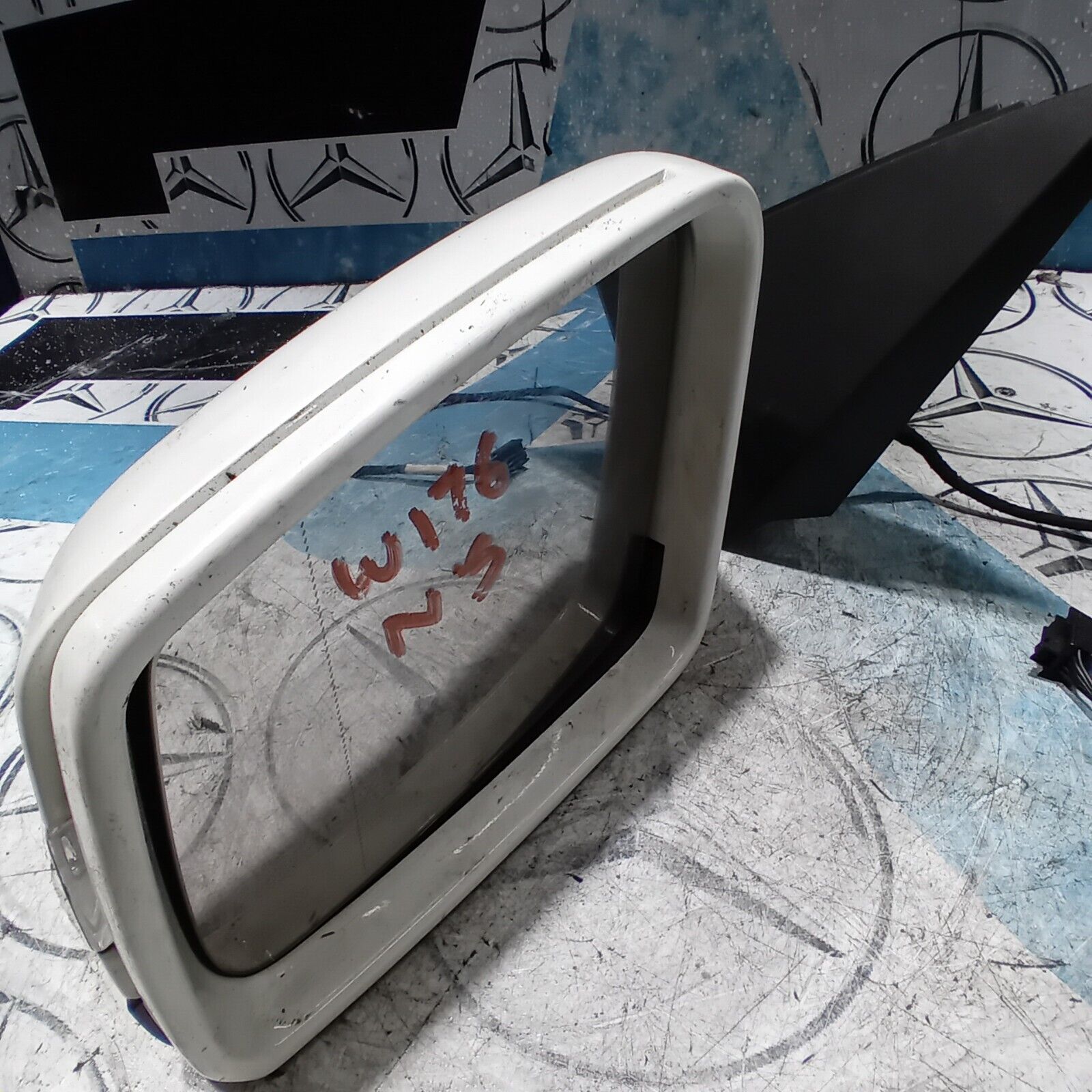 2013-2018 MERCEDES BENZ A CLASS W176 WING MIRROR PASSENGER LEFT NSF WHITE